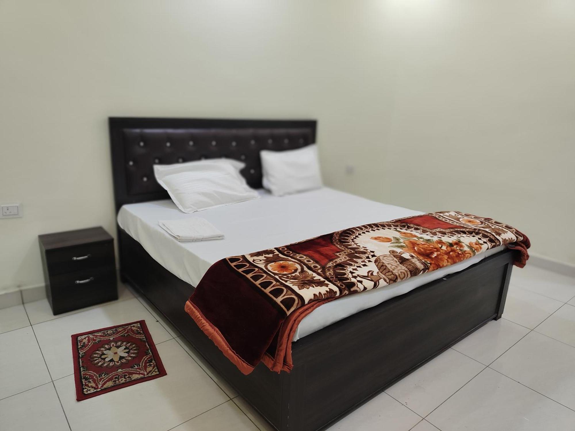 Hotel Dev International Khalilabad ภายนอก รูปภาพ